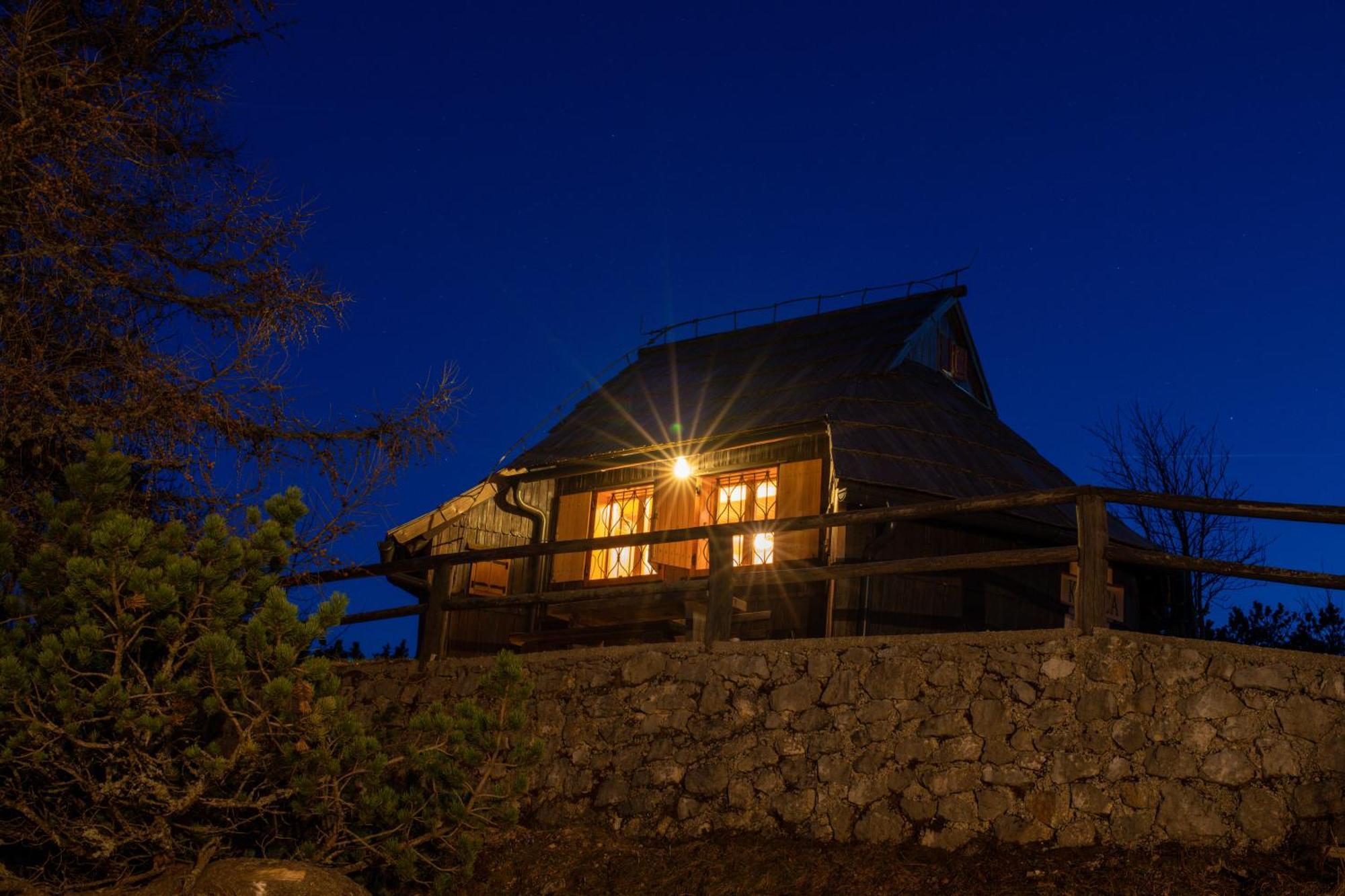 Koca Kronca - Velika Planina Stahovica Exterior foto